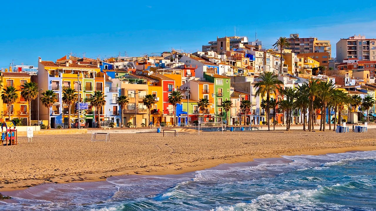 Kleurrijke mediterrane sfeer in Villajoyosa